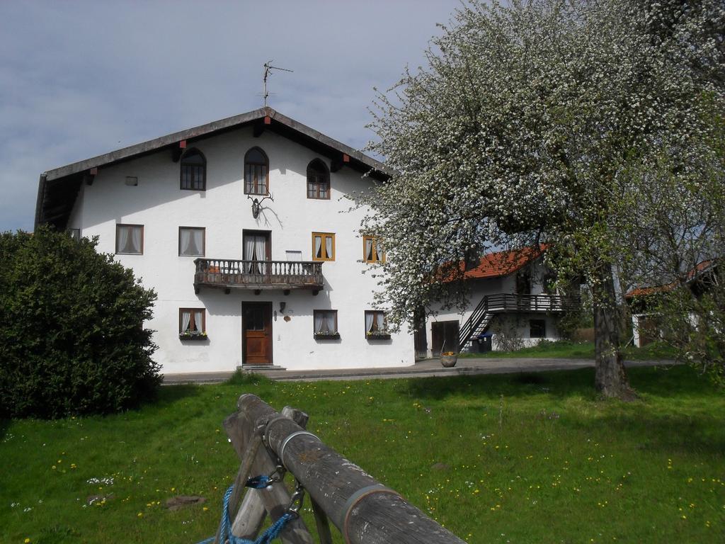 Apartmán Dowis-Hof Seeon-Seebruck Exteriér fotografie